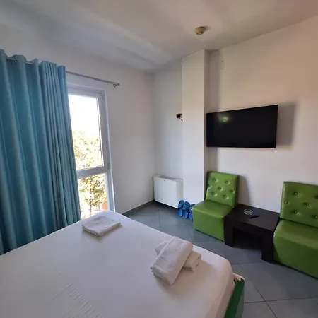 ラブホテル 1x1 ティラナ